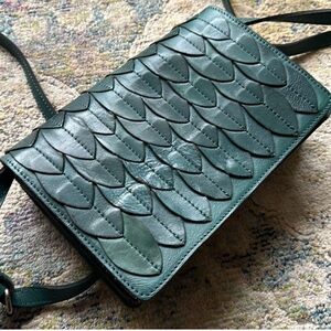 PATRICIA NASH Leaf Design Teal Leather Crossbody Purse